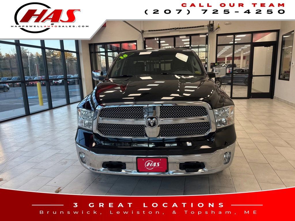 Used 2018 RAM 1500 SLT image 10