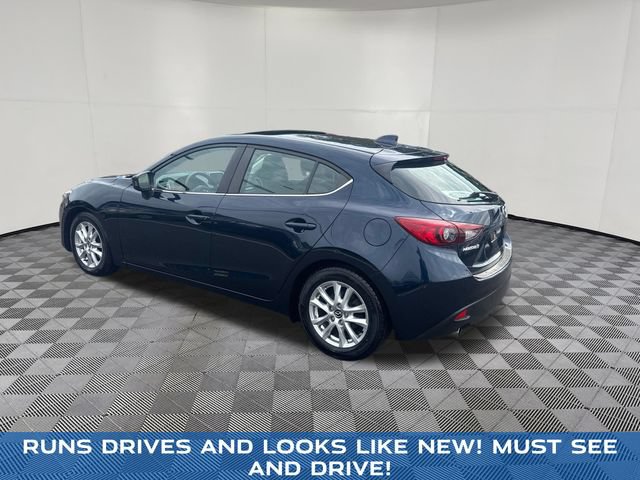 Used 2016 MAZDA MAZDA3 i Touring w/ Popular Equipment Package FWD image 3