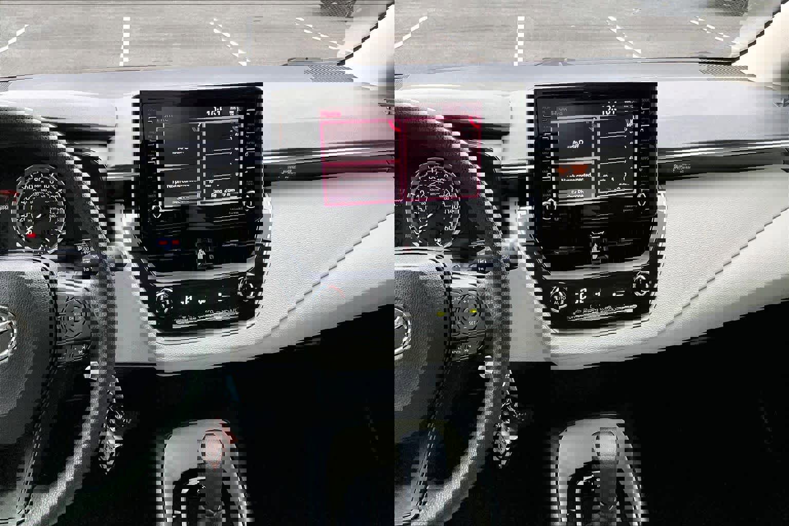 Certified 2021 Toyota Corolla LE image 7