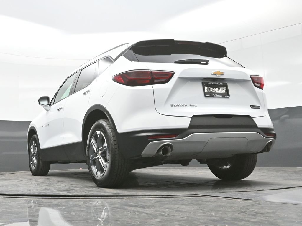 Used 2025 Chevrolet Blazer LT w/ Convenience Package image 27