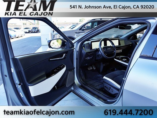 Used 2023 Kia EV6 GT-Line w/ GT-Line Suede Seat Package image 33