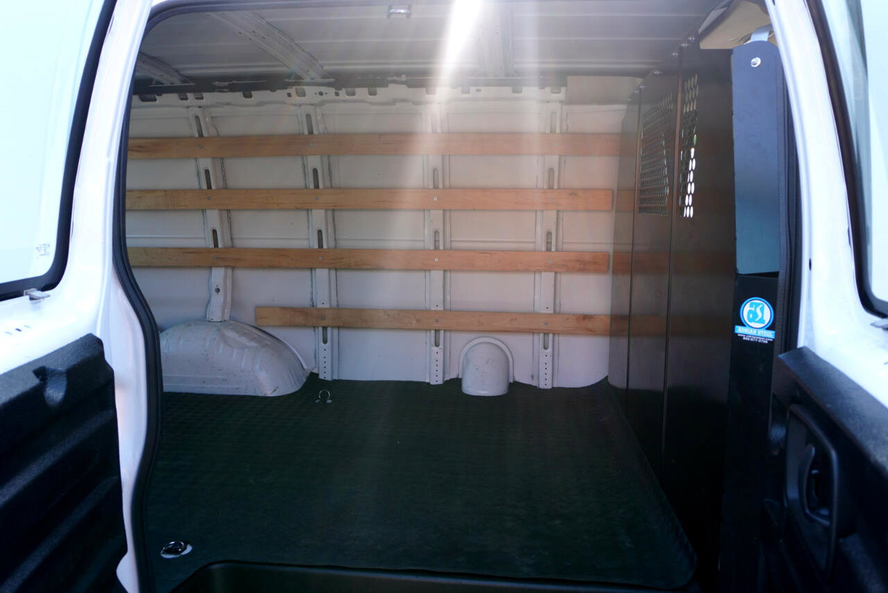 Used 2022 Chevrolet Express 2500 w/ Driver Convenience Package image 14