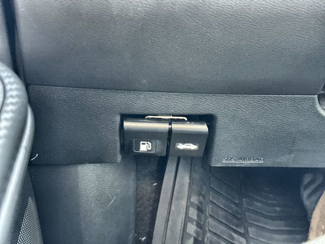 Used 2024 Nissan Versa SV w/ Trunk Package image 39