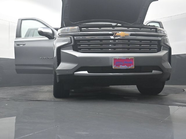 Used 2023 Chevrolet Suburban Premier AWD/4WD image 52