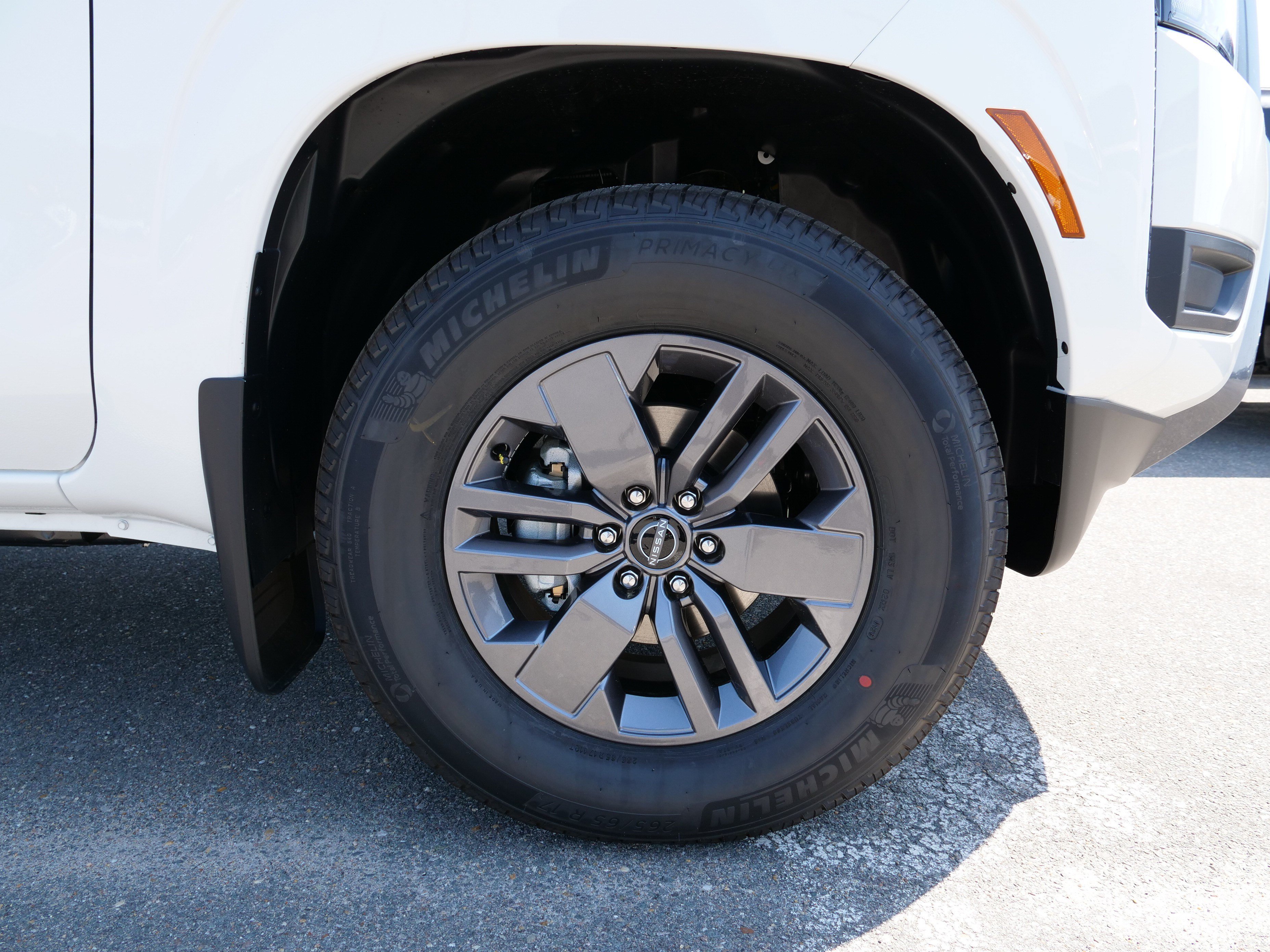 New 2026 Nissan Frontier SV w/ Tow Package AWD/4WD image 11