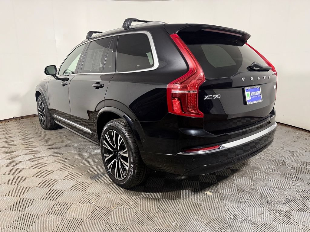Used 2024 Volvo XC90 T8 Plus AWD/4WD image 4