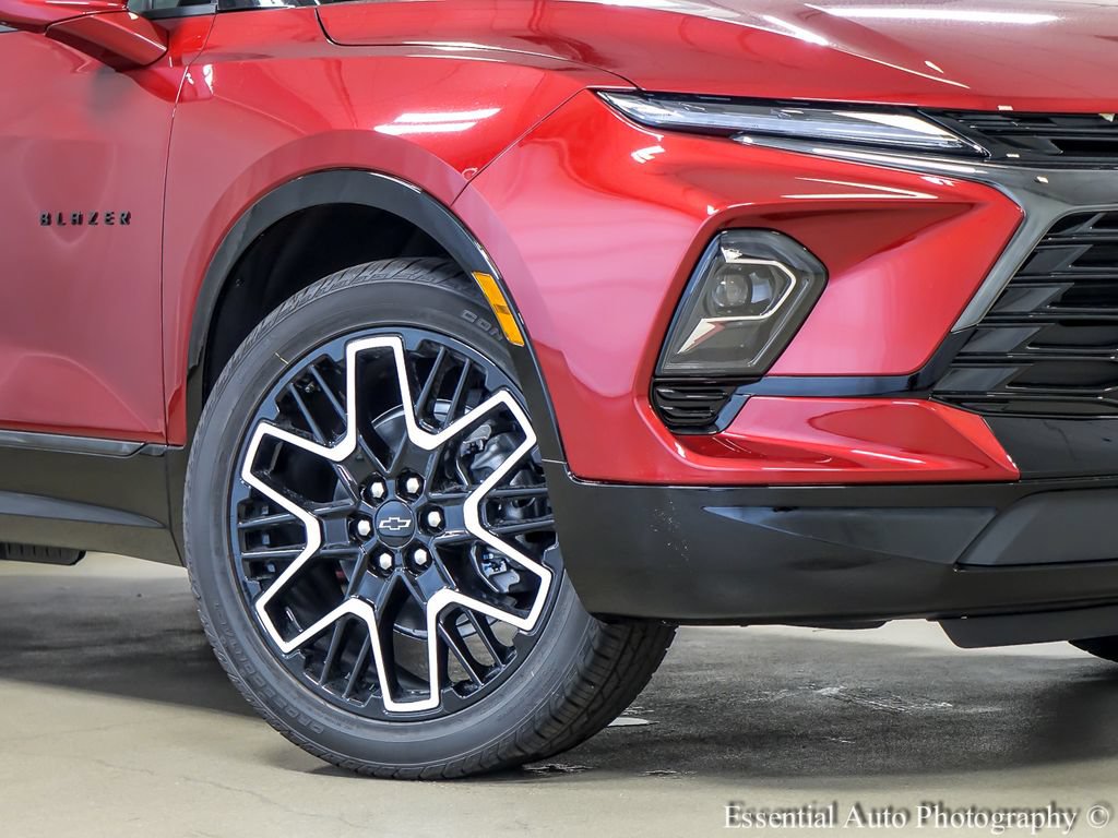 New 2026 Chevrolet Blazer RS w/ Driver Confidence II Package AWD/4WD image 4