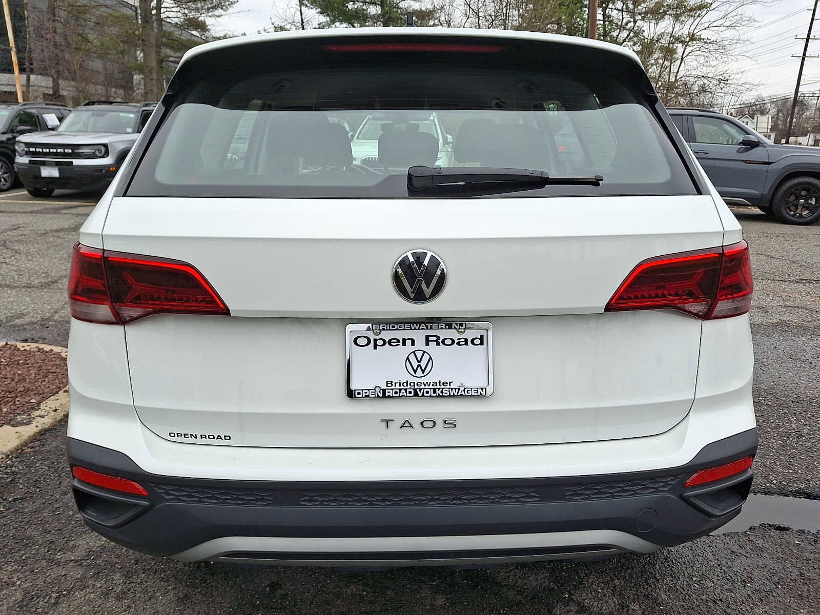 Used 2024 Volkswagen Taos S image 5