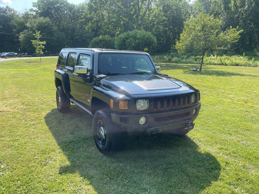 Used 2008 HUMMER H3 w/ Chrome Appearance Package AWD/4WD image 1