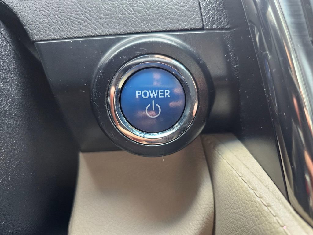 Used 2014 Toyota Camry LE FWD image 26