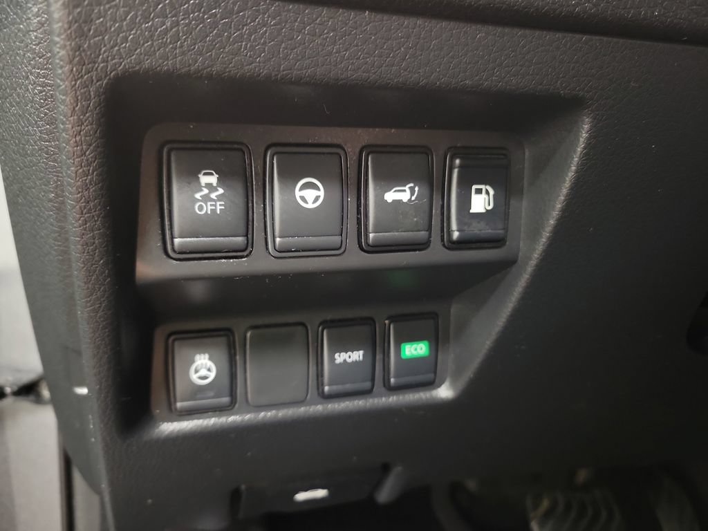Used 2019 Nissan Rogue SL FWD image 26
