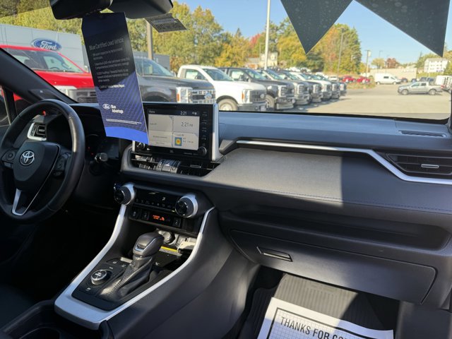 Used 2021 Toyota RAV4 XSE image 4