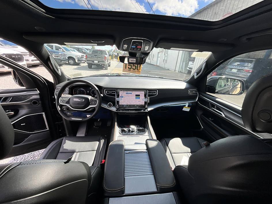 New 2026 Jeep Grand Wagoneer L 4WD image 37