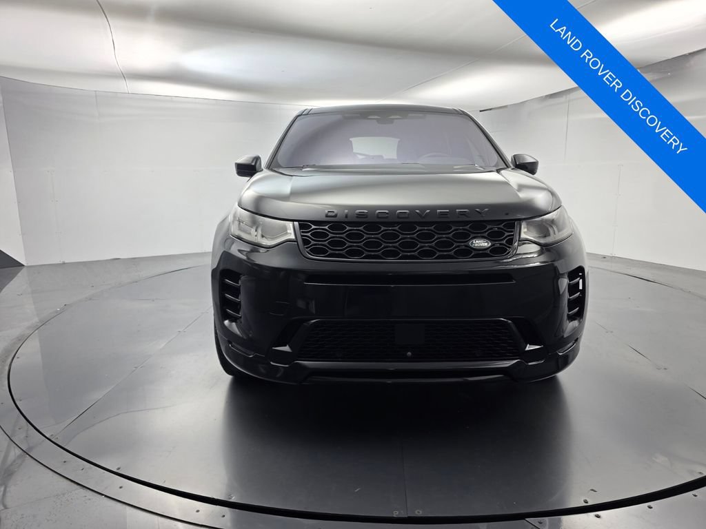 Used 2024 Land Rover Discovery Sport Dynamic SE AWD/4WD image 2