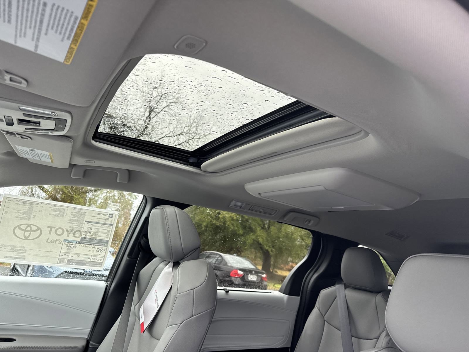 New 2025 Toyota Sienna XLE w/ XLE Plus Package image 15