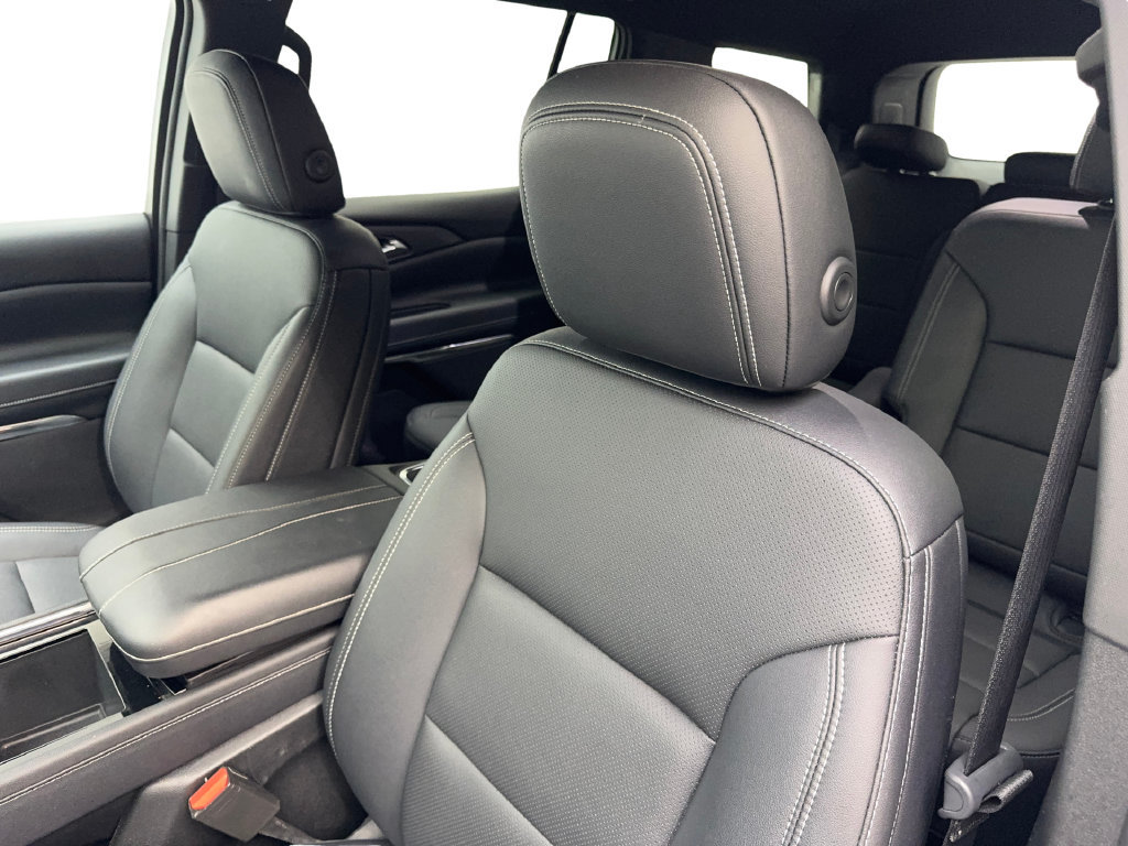 Used 2026 Chevrolet Traverse LT FWD image 29