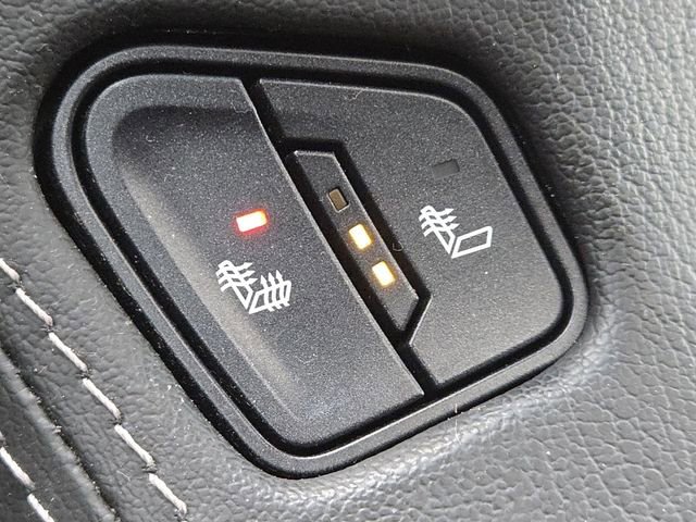 Used 2018 Chevrolet Suburban LT w/ LT Signature Package image 5