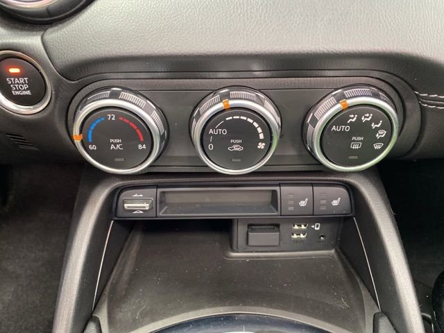 Used 2021 MAZDA MX-5 Miata RF Grand Touring RWD image 27