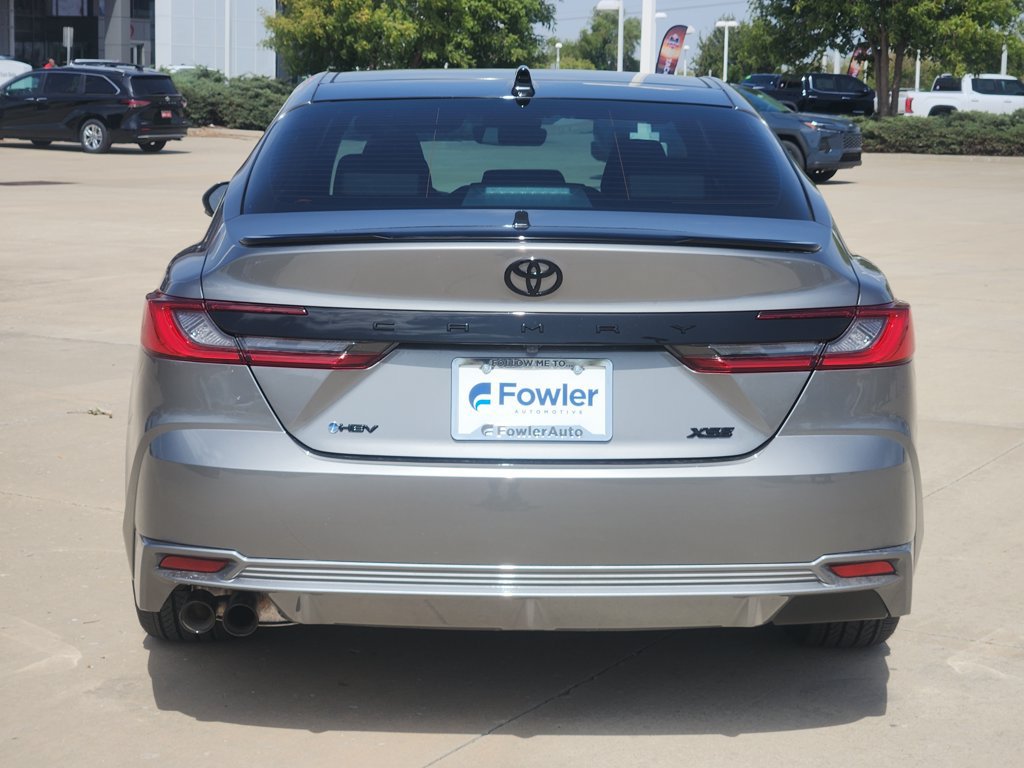 New 2026 Toyota Camry Hybrid FWD image 6