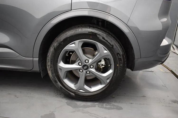 Used 2024 Ford Escape ST-Line FWD image 35