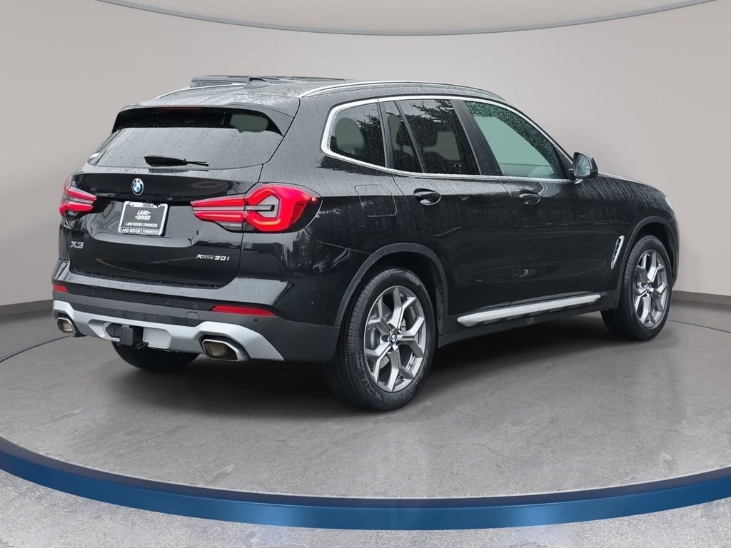 Used 2024 BMW X3 xDrive30i w/ Premium Package image 6