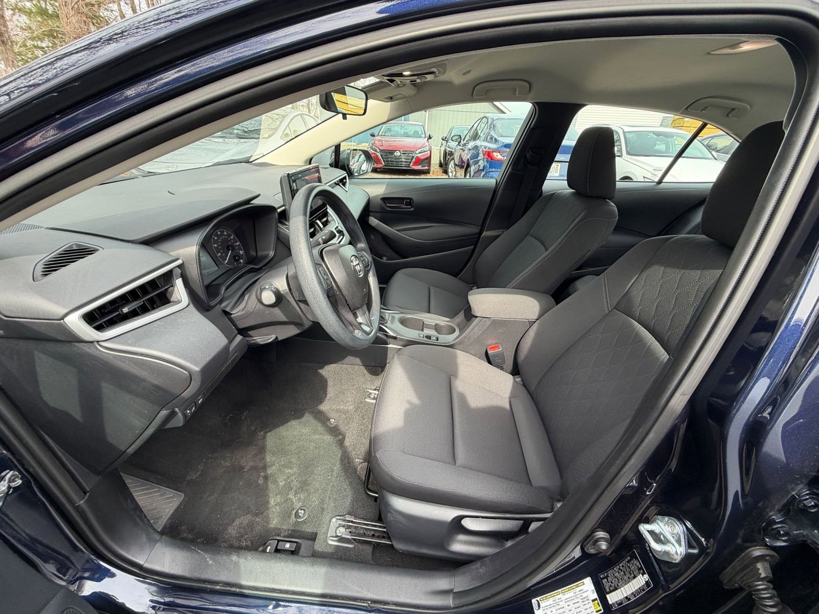 Used 2025 Toyota Corolla LE image 24