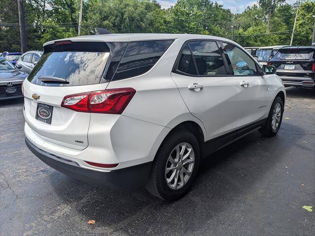 Used 2018 Chevrolet Equinox LS AWD/4WD image 3