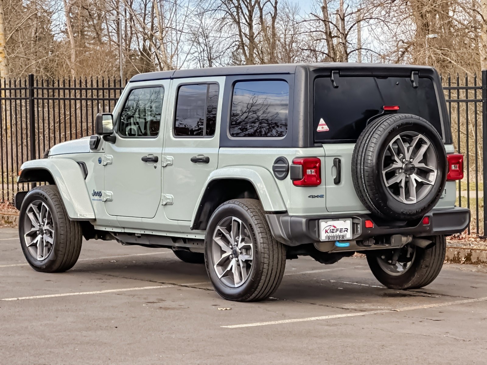 Used 2024 Jeep Wrangler Unlimited w/ Convenience Group image 5