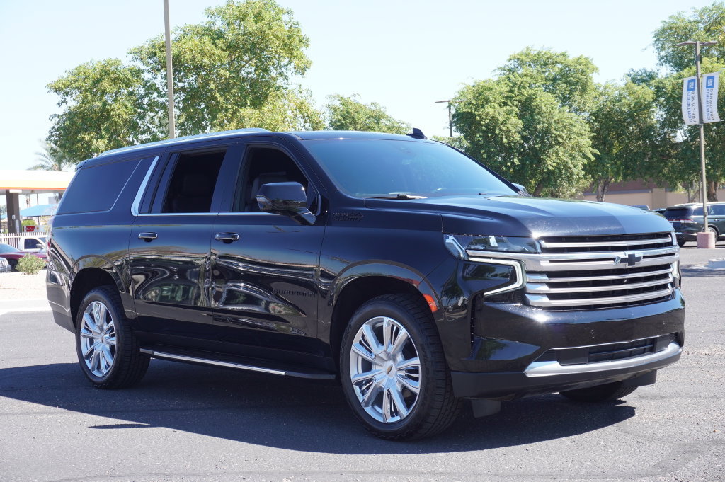 Used 2021 Chevrolet Suburban High Country AWD/4WD image 5