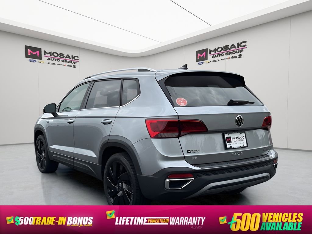 Used 2024 Volkswagen Taos SE image 7