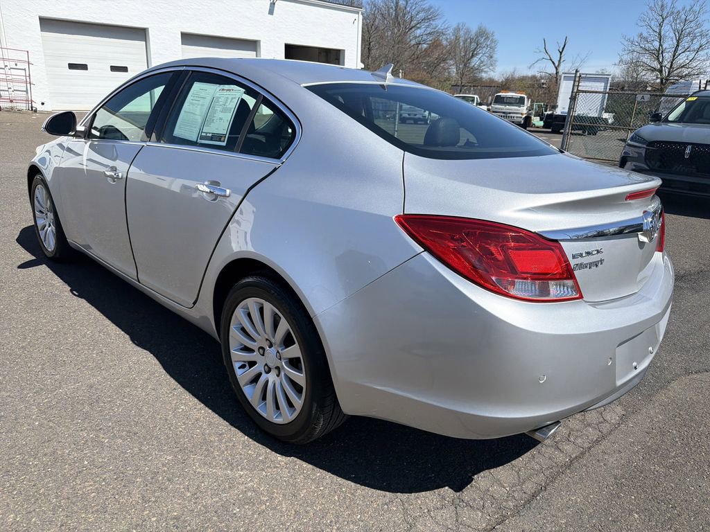 Used 2013 Buick Regal Premium FWD image 3