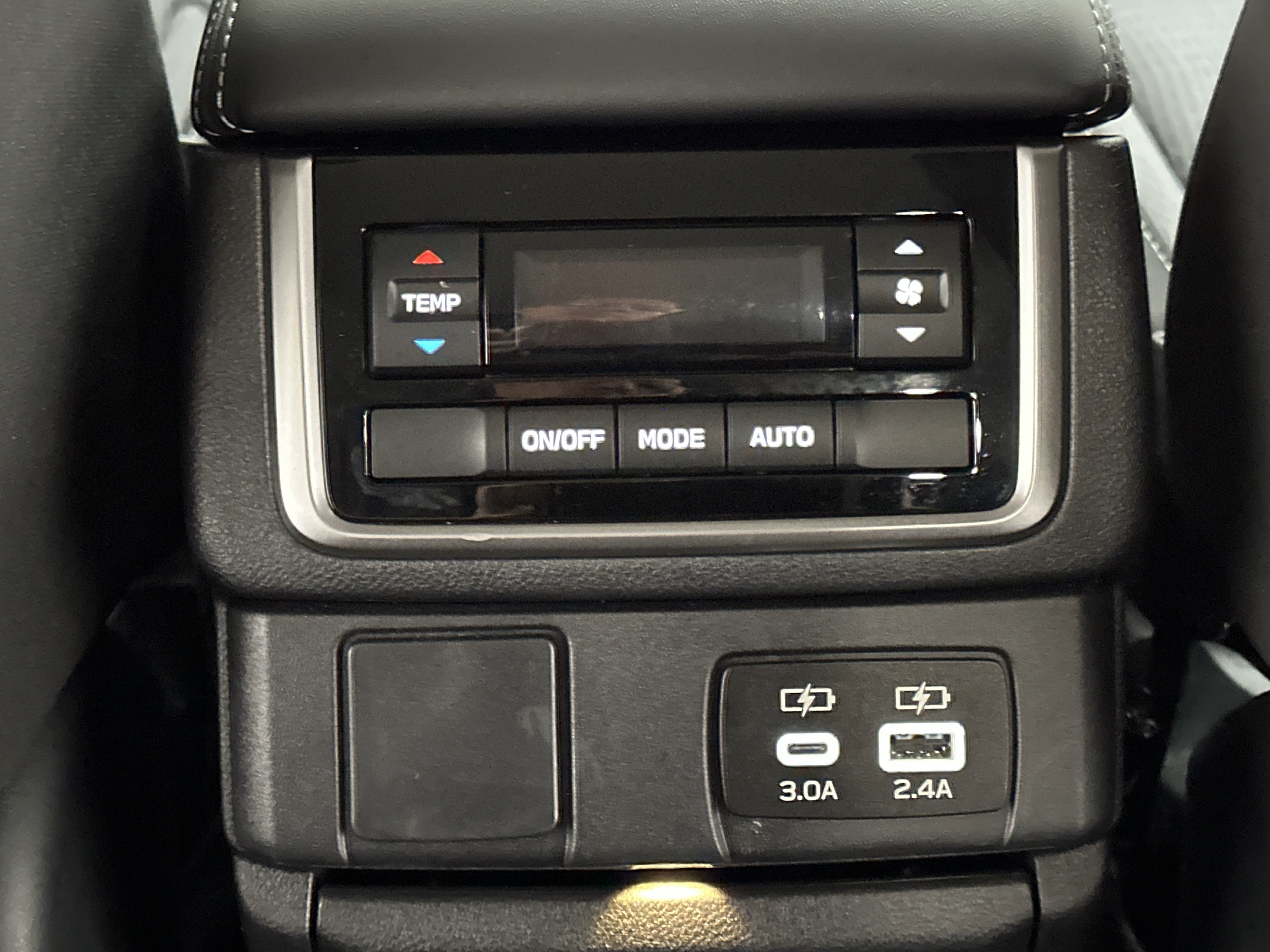 Used 2025 Subaru Ascent Premium AWD/4WD image 28