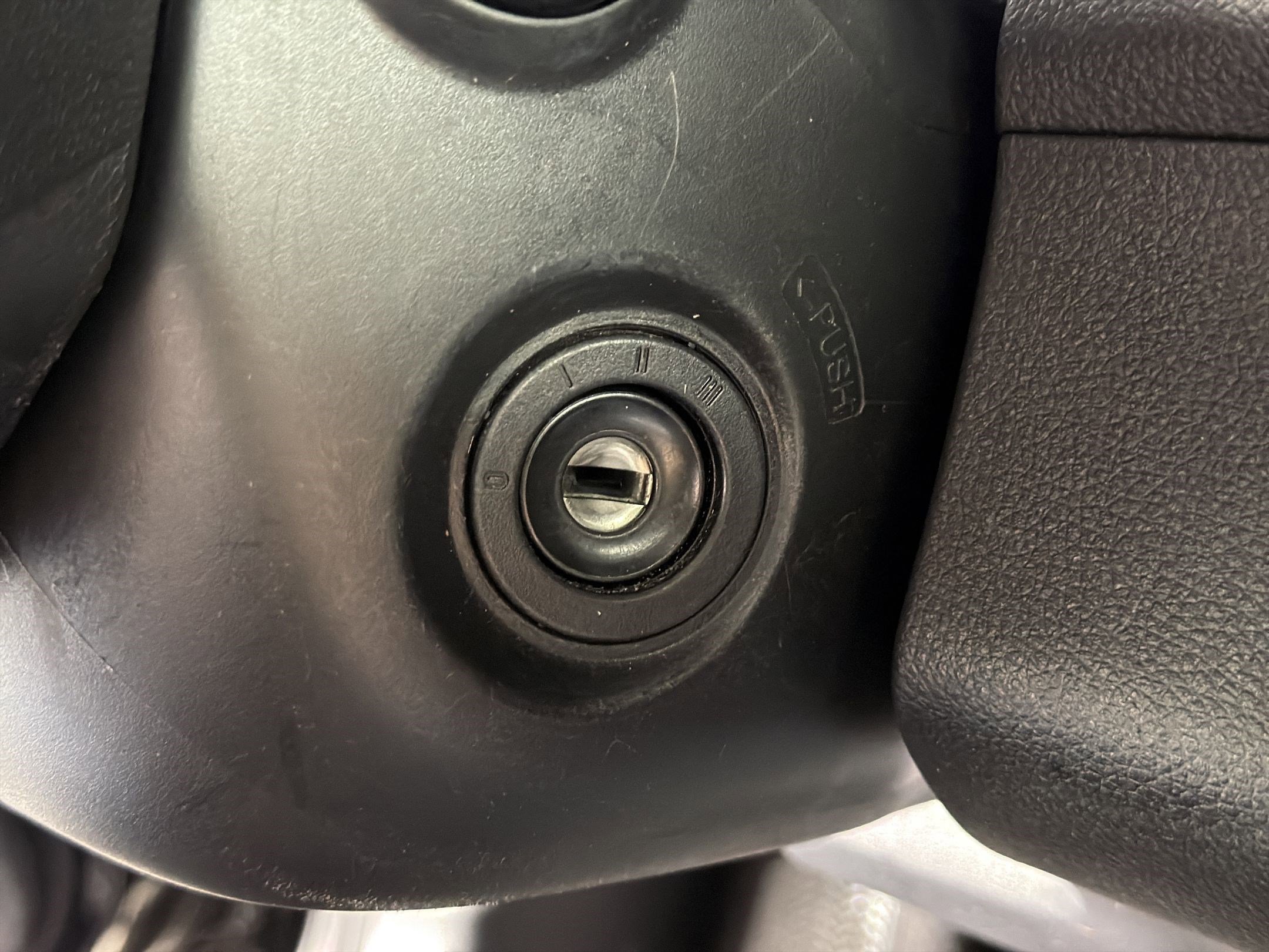 Used 2019 Honda HR-V LX image 25