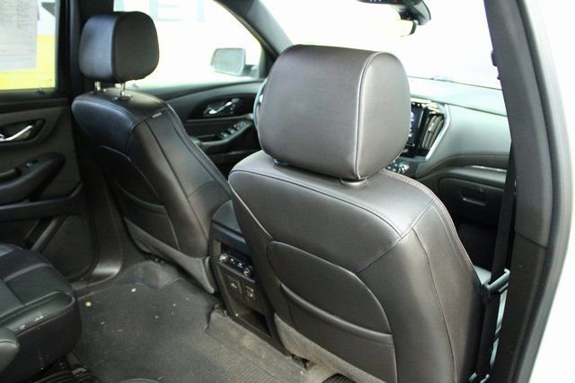 Used 2022 Chevrolet Traverse RS image 10