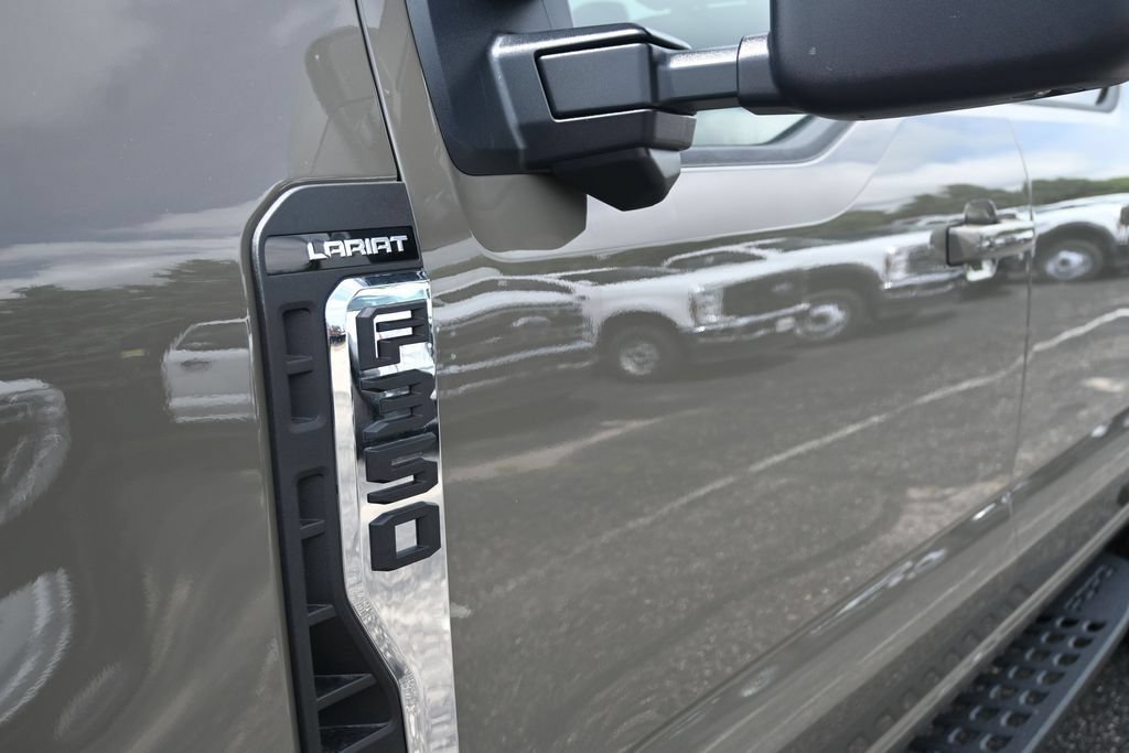 New 2026 Ford F350 Lariat w/ Tremor Off-Road Package AWD/4WD image 15