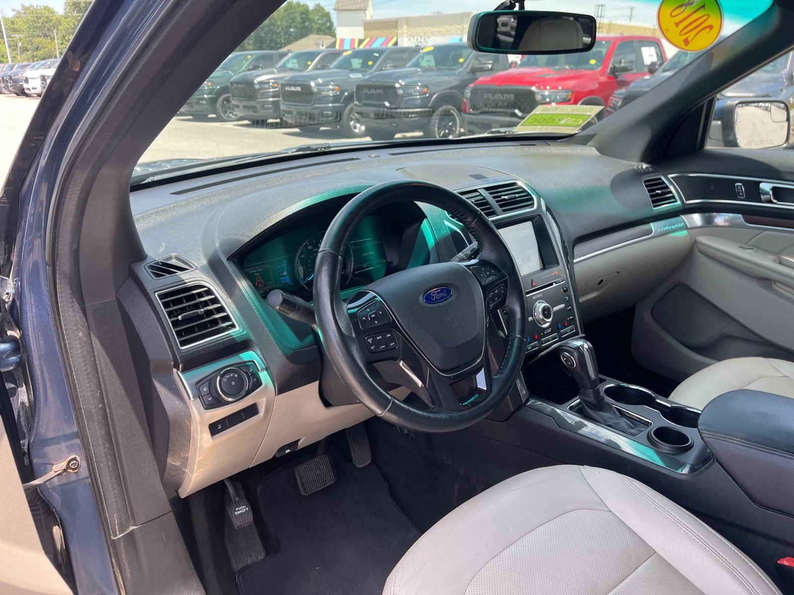 Used 2018 Ford Explorer Limited FWD image 11