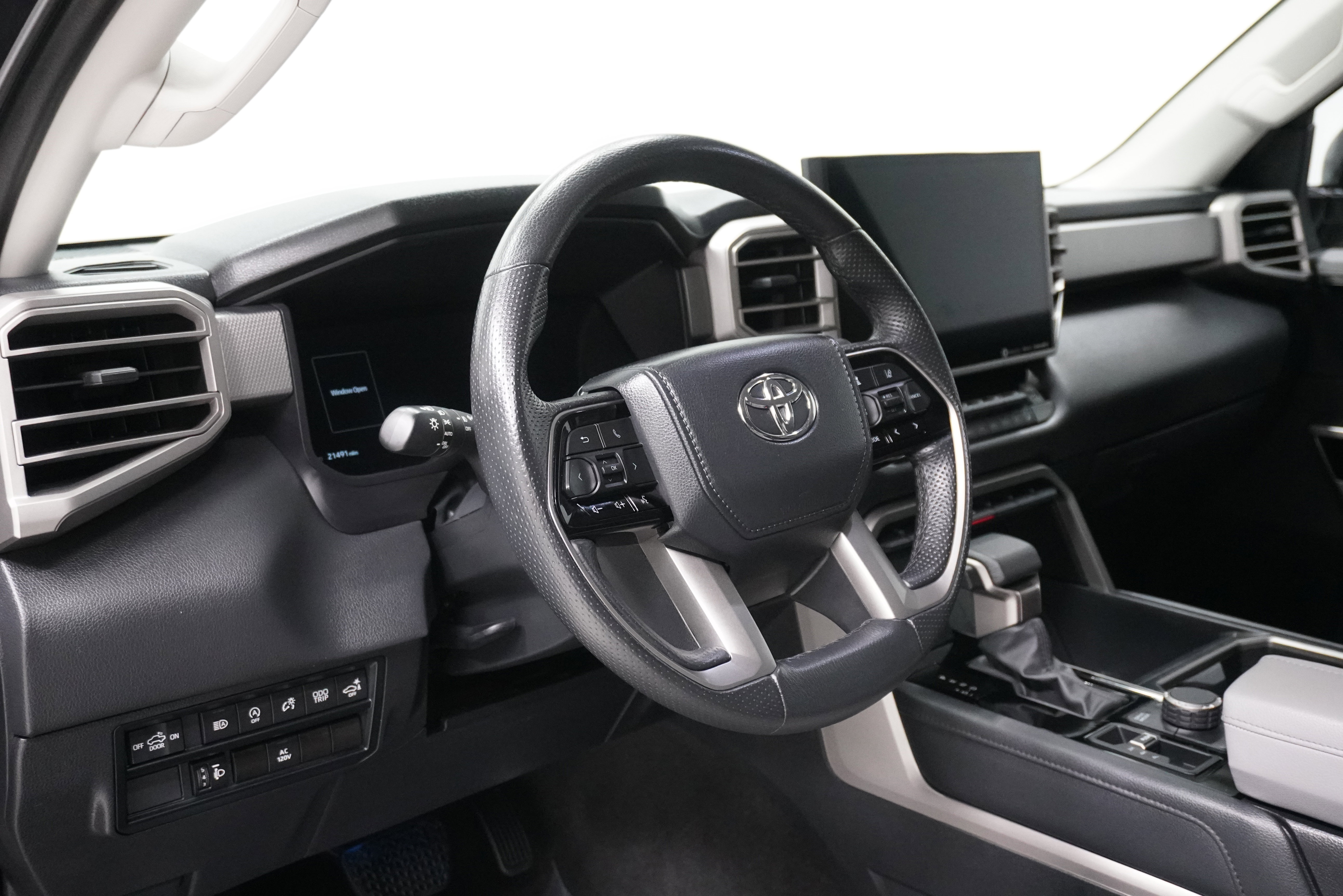 Used 2024 Toyota Tundra Limited image 8