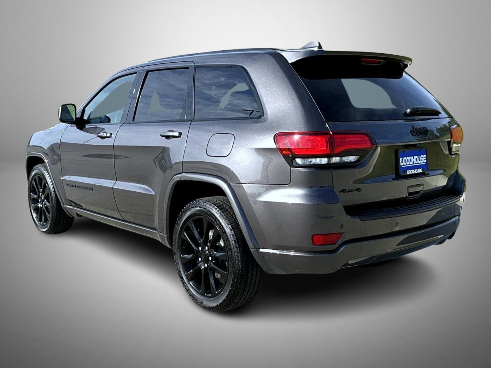 Used 2020 Jeep Grand Cherokee Altitude image 7