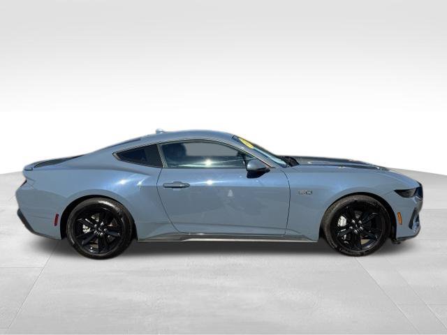Used 2025 Ford Mustang GT RWD image 13