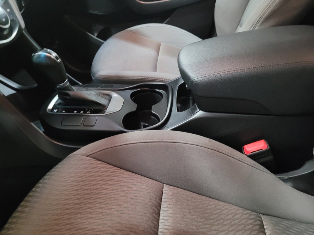 Used 2018 Hyundai Santa Fe SE image 26