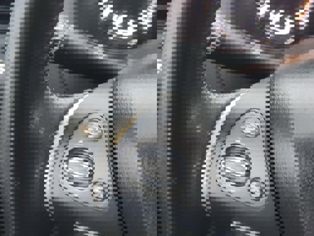 Used 2020 Nissan Pathfinder Platinum image 19