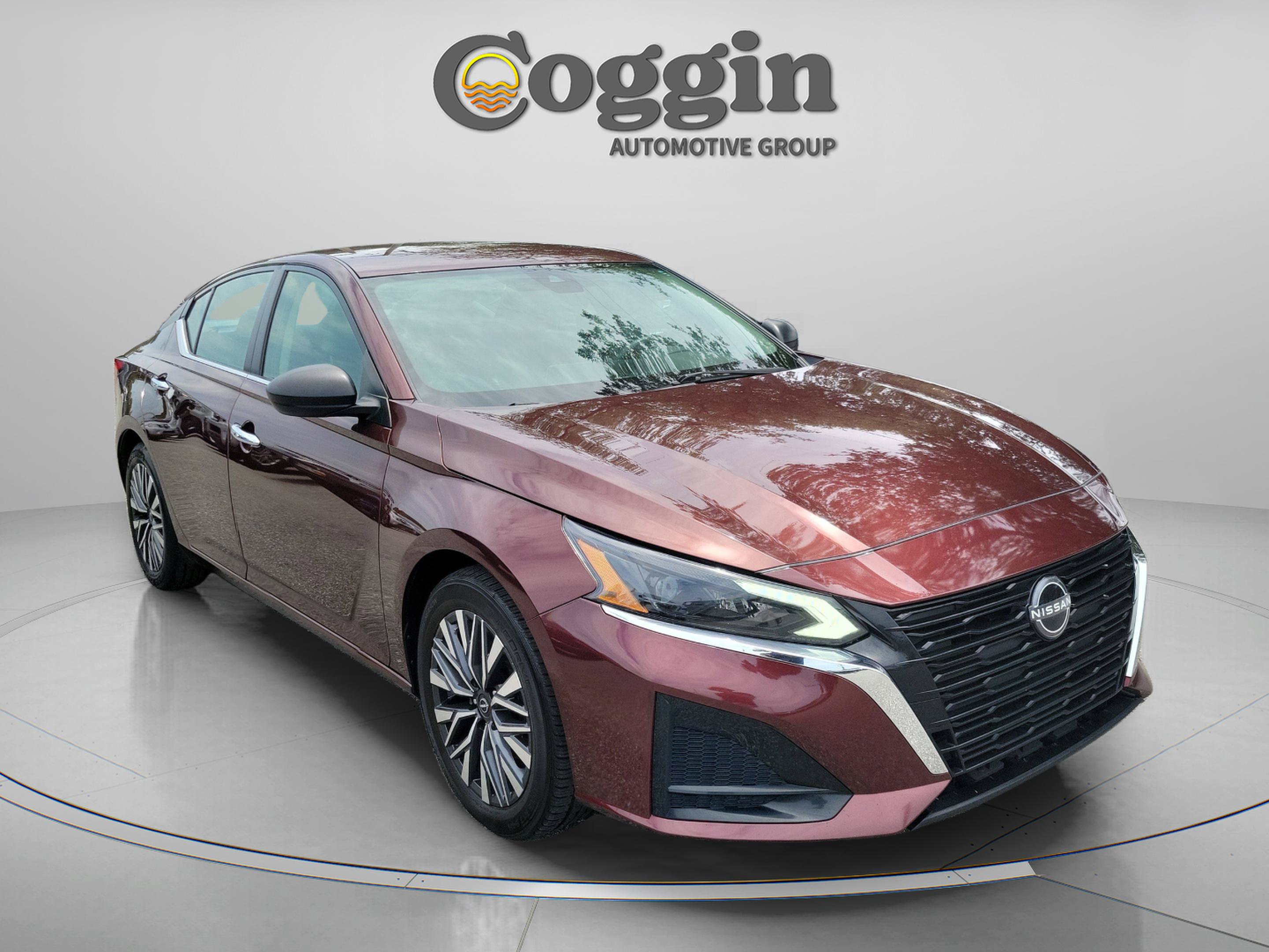 Used 2024 Nissan Altima 2.5 SV FWD image 4