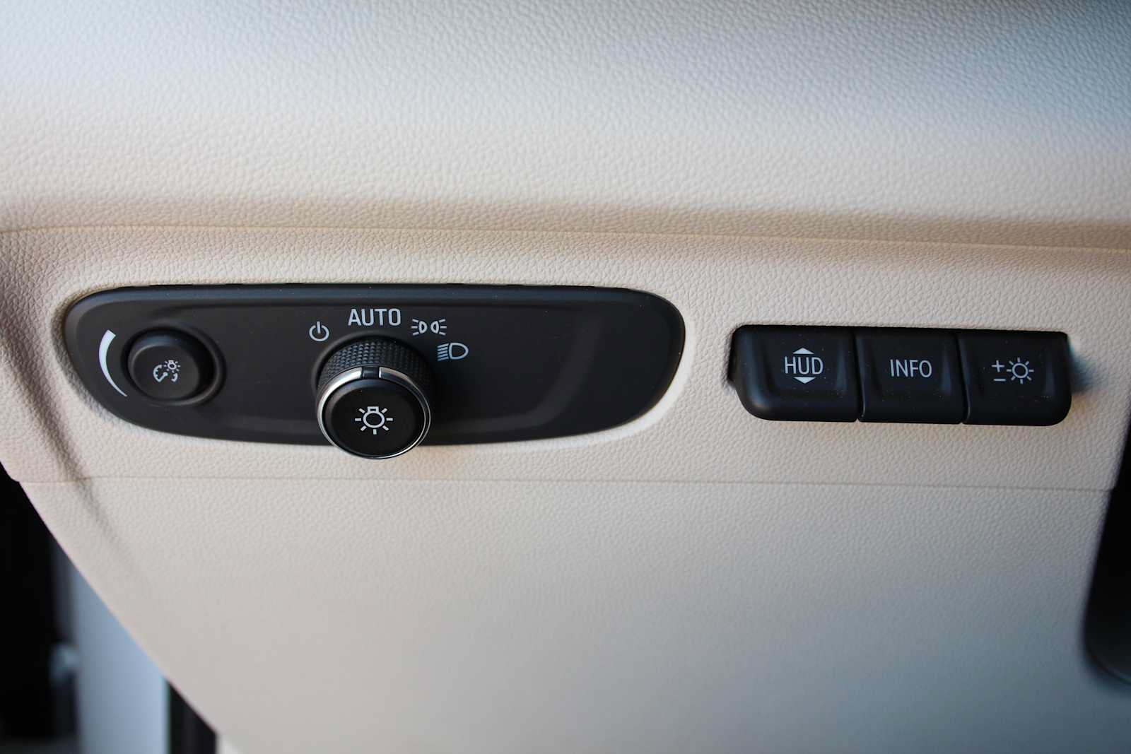 Used 2023 Buick Envision Avenir FWD image 33