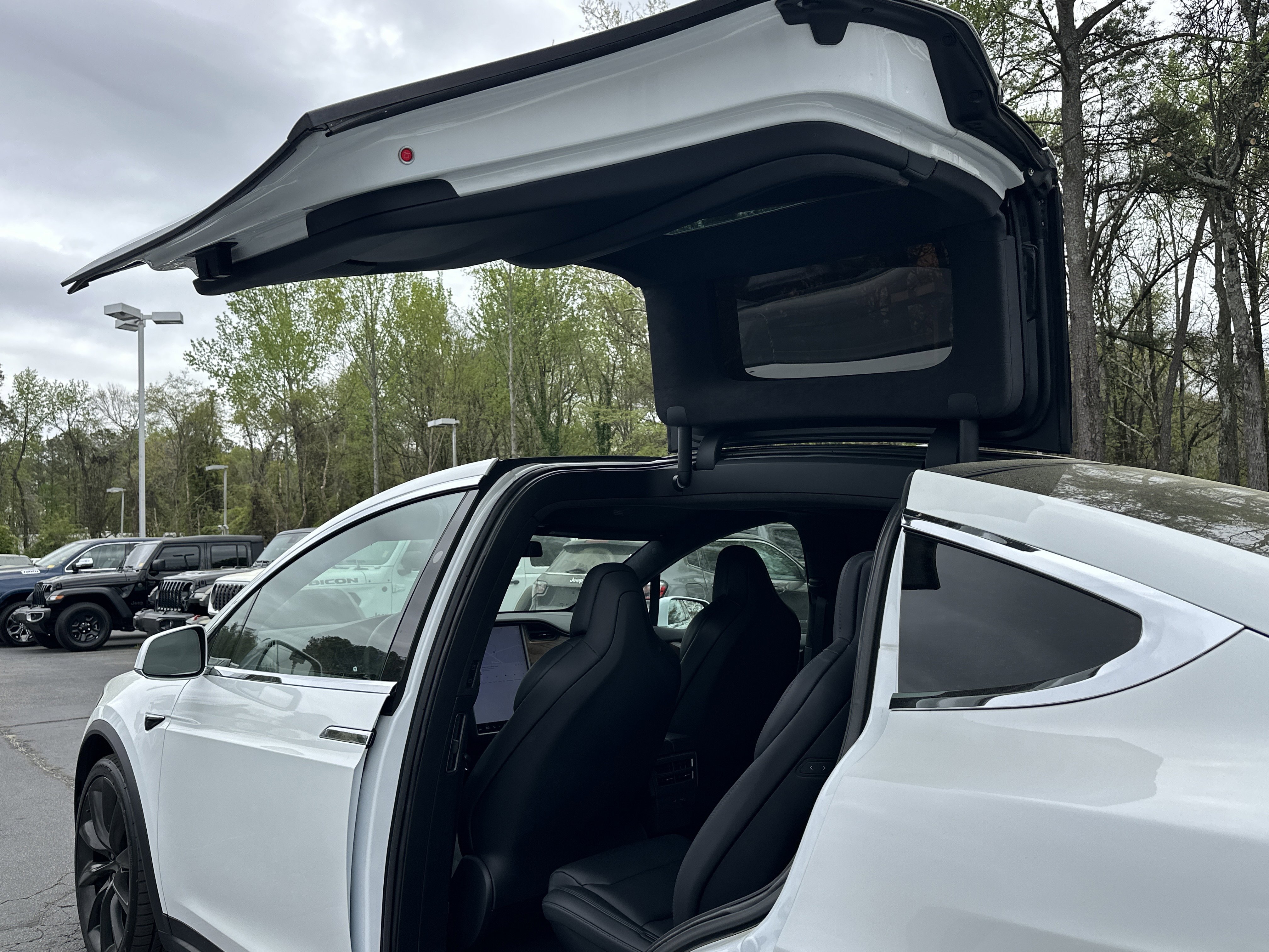 Used 2019 Tesla Model X Long Range image 24