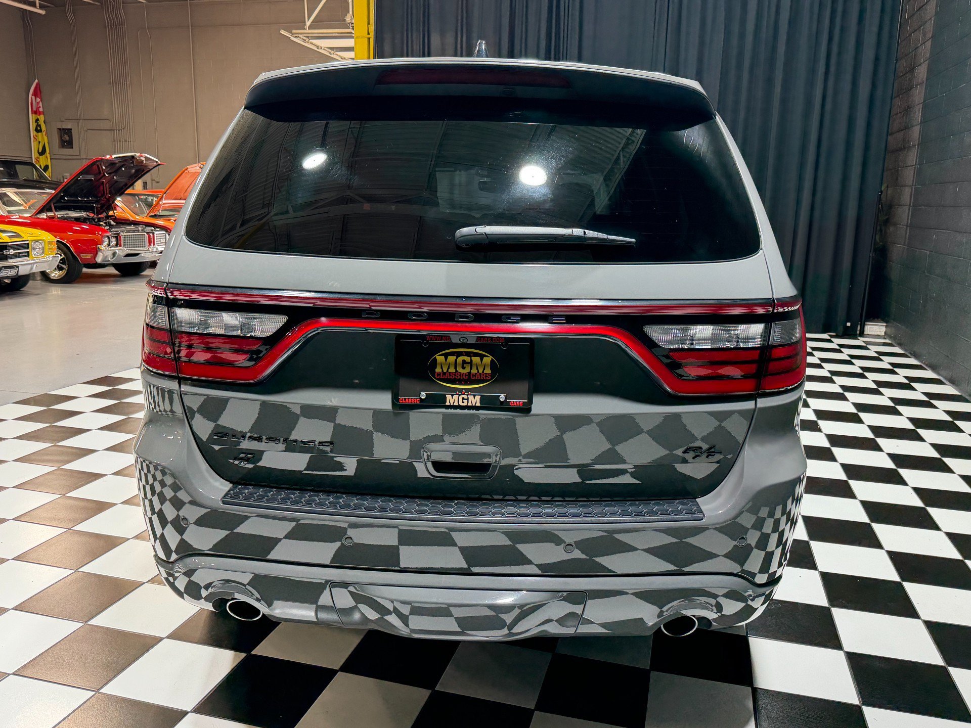 Used 2023 Dodge Durango R/T w/ Blacktop Package AWD/4WD image 21