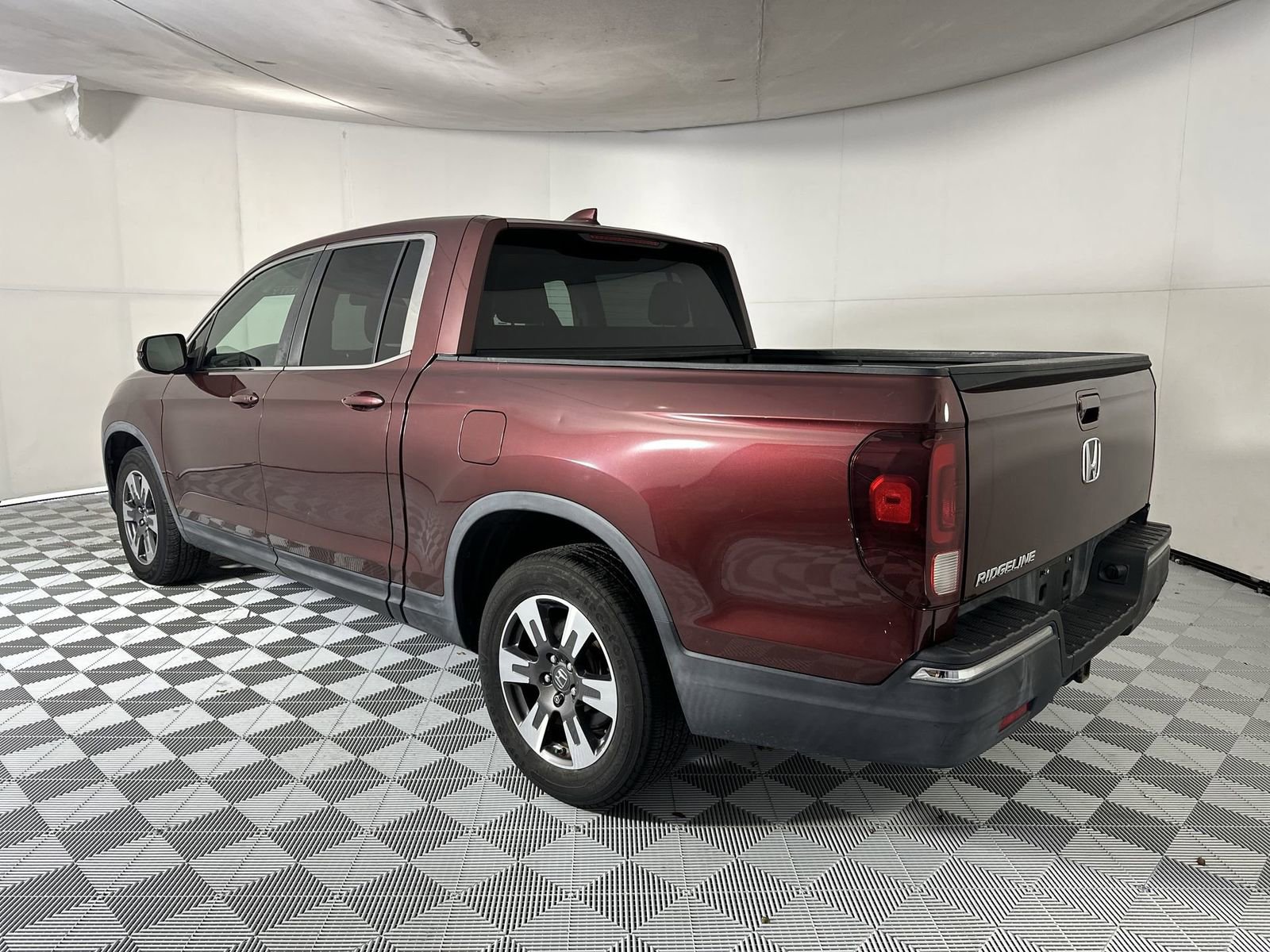 Used 2017 Honda Ridgeline RTL-T image 6