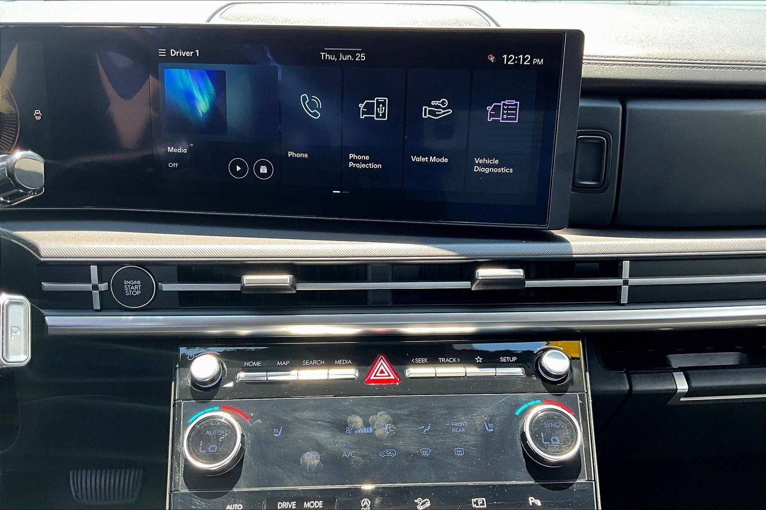 Used 2025 Hyundai Santa Fe SEL FWD image 17