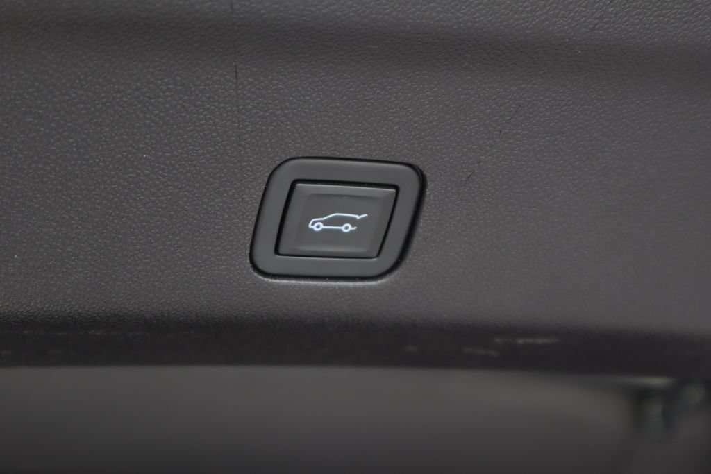 Certified 2021 GMC Yukon AT4 w/ Rear Media and Nav Package AWD/4WD image 32