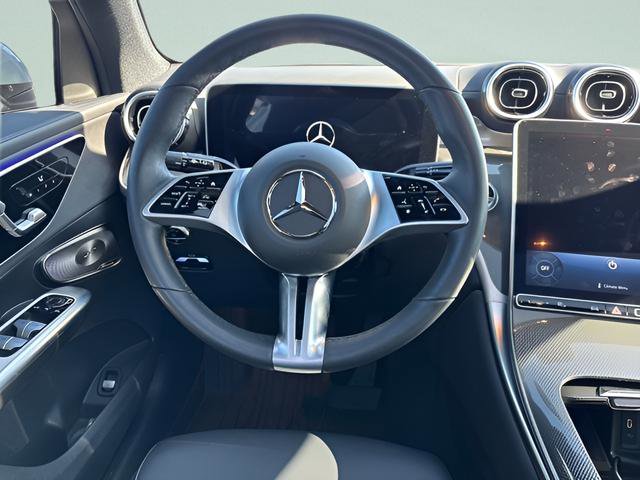 Used 2024 Mercedes-Benz GLC 300 4MATIC image 16