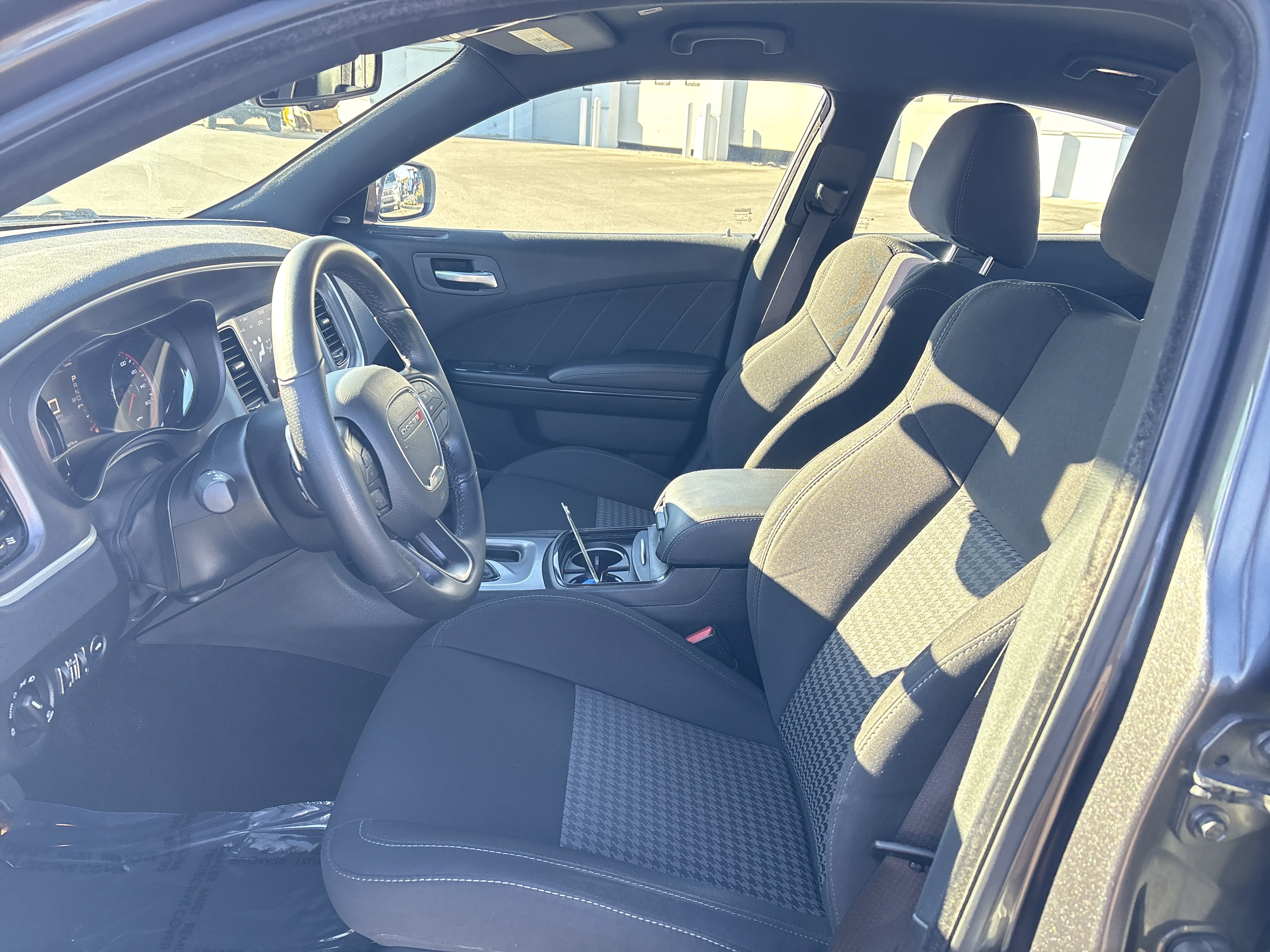 Used 2020 Dodge Charger R/T w/ Blacktop Package image 18